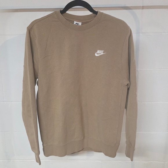 Nike Other - Nike Sportswear Club Fleece Crewneck Sweatshirt Khaki Tan Mens Small BV2662-247